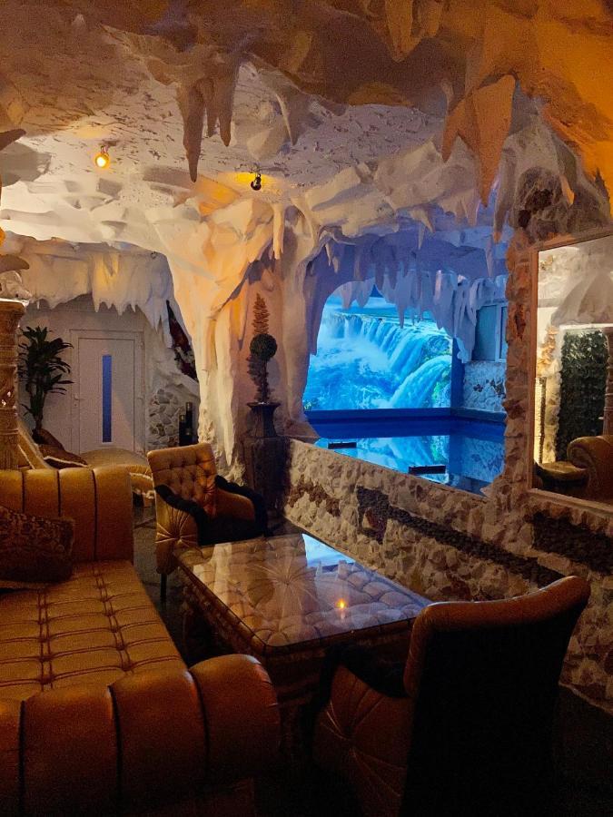 Bali Colosseum Hotel Belgrad Exteriör bild