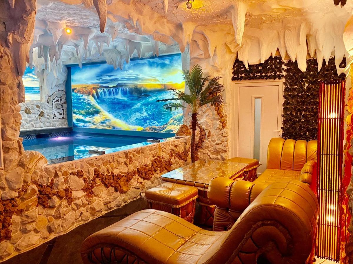 Bali Colosseum Hotel Belgrad Exteriör bild