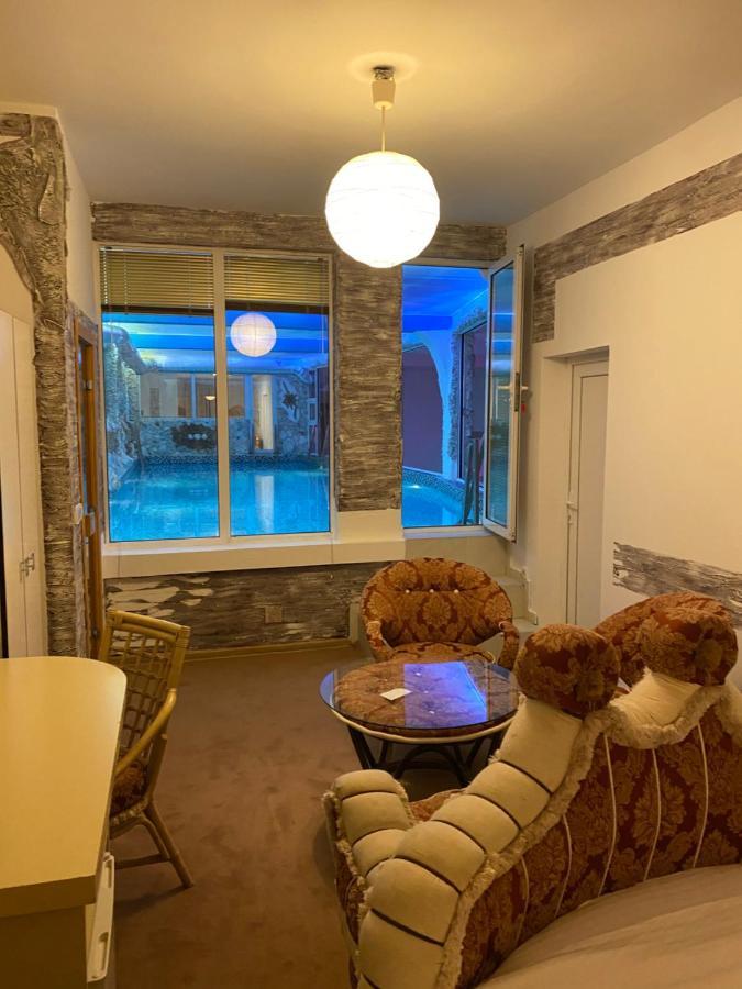 Bali Colosseum Hotel Belgrad Exteriör bild