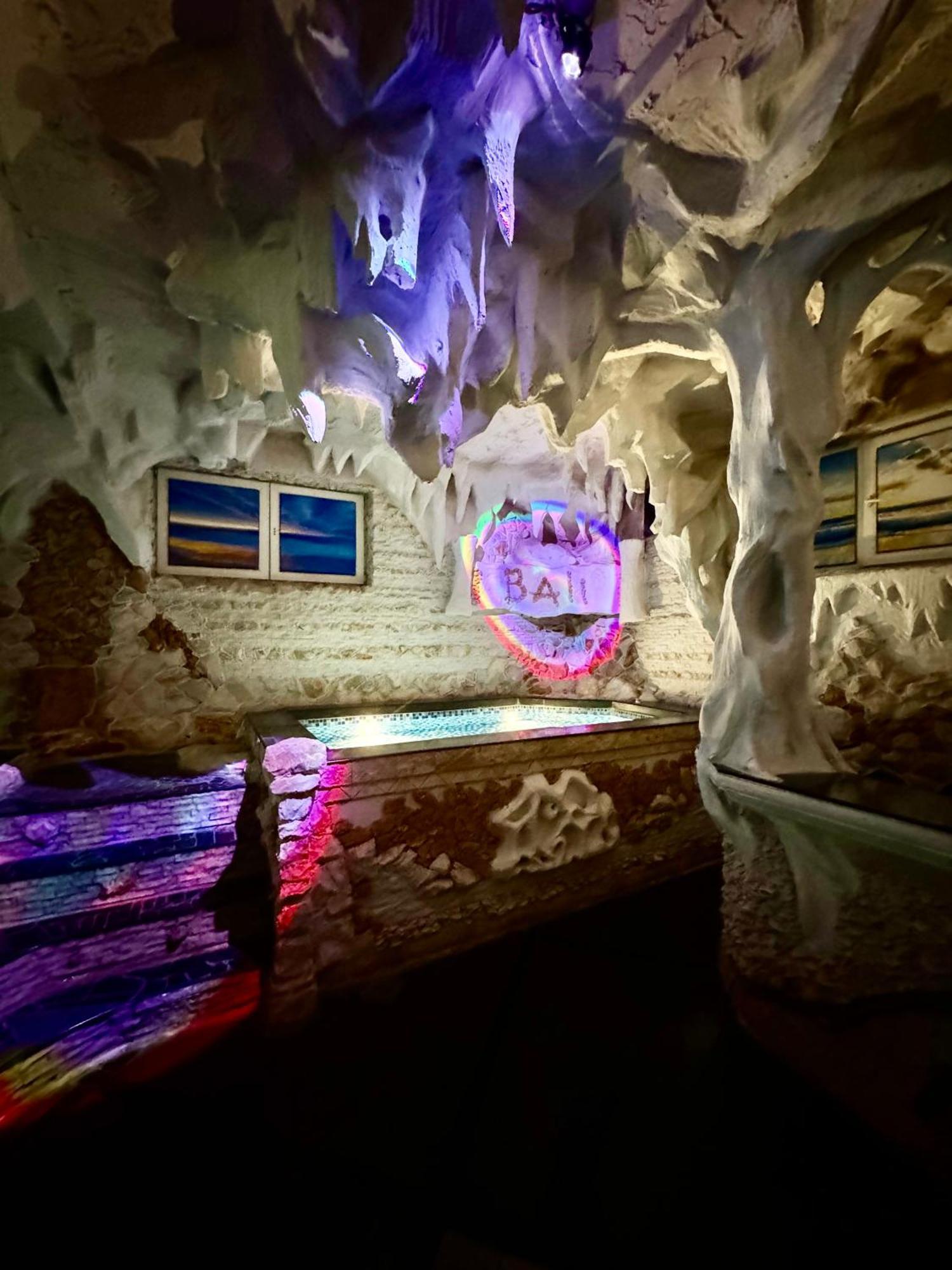 Bali Colosseum Hotel Belgrad Exteriör bild