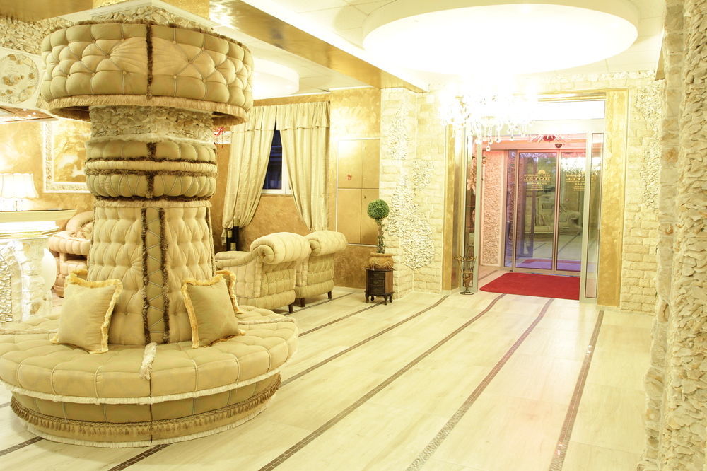 Bali Colosseum Hotel Belgrad Exteriör bild